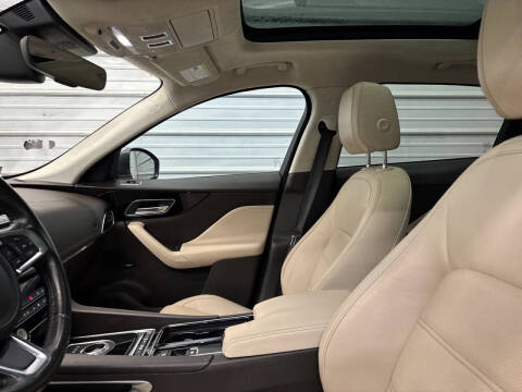 2019 Jaguar F-PACE 25t Prestige