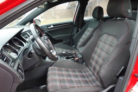 2016 Volkswagen Golf GTI S