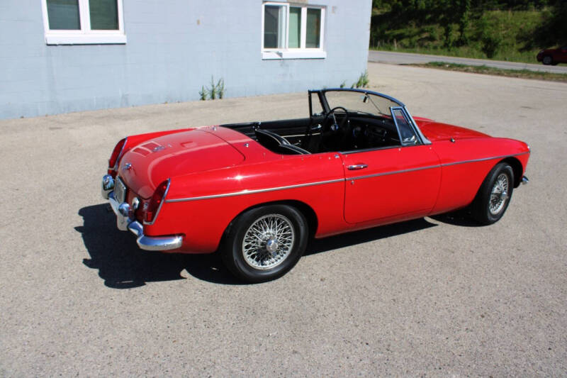 1967 MG B