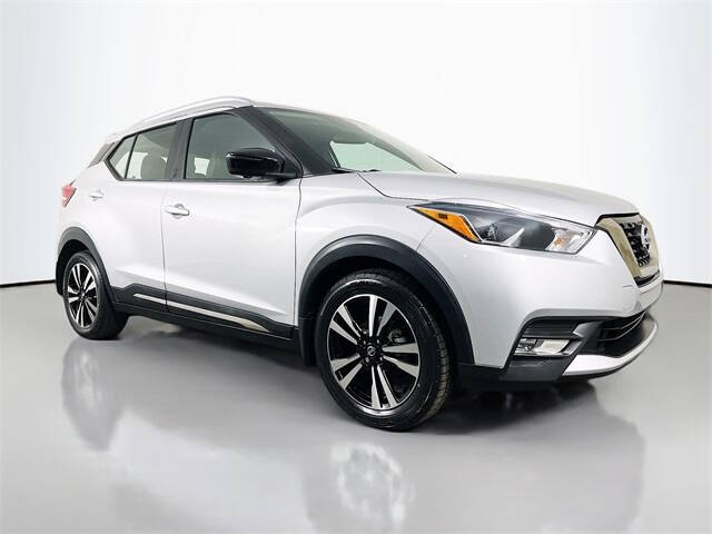 2019 Nissan Kicks SR