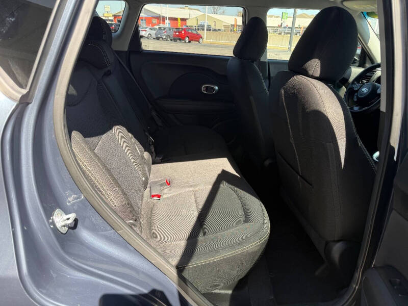 2016 Kia Soul +