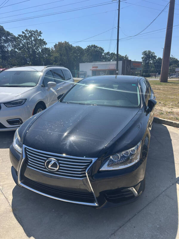 2014 Lexus LS Base's photo