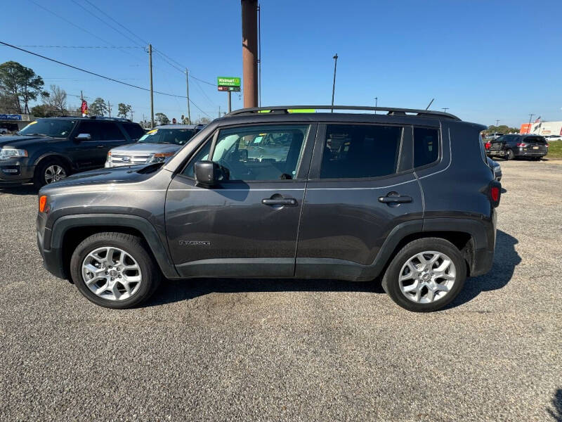 2017 Jeep Renegade Latitude photo 5