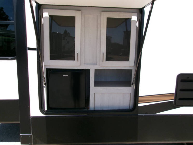2022 Keystone RV Sprinter 3570LFT