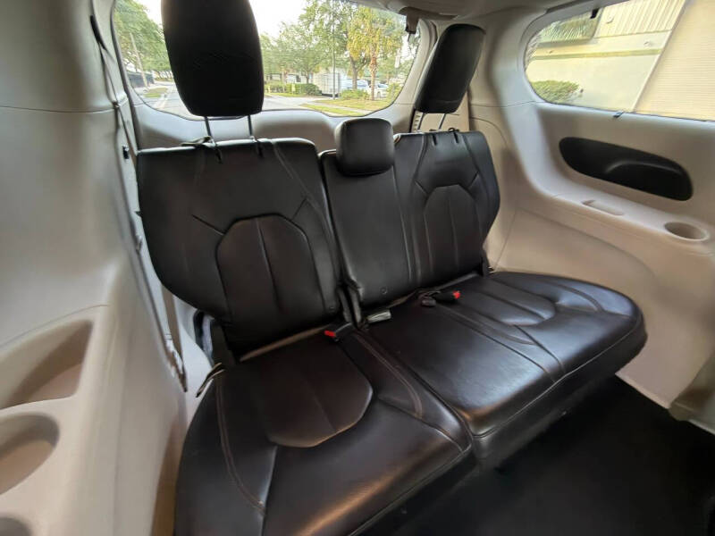 2018 Chrysler Pacifica Touring L