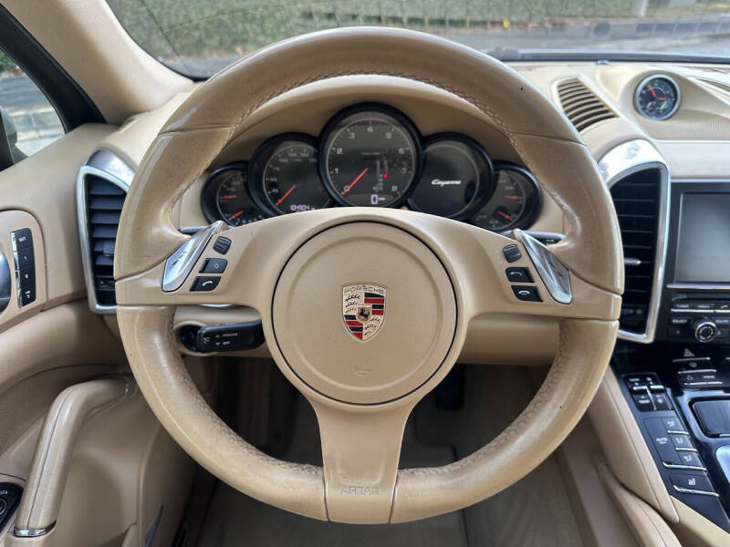 2013 Porsche Cayenne Tiptronic