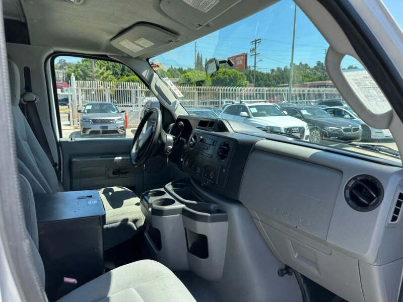 2013 Ford E-Series E-150