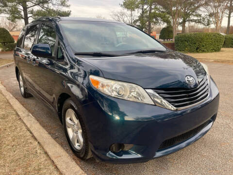 2012 Toyota Sienna