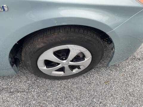 2013 Toyota Prius One