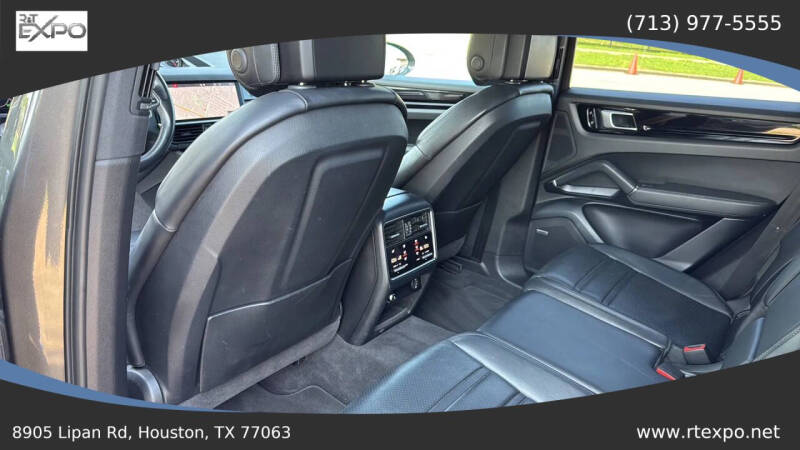 2019 Porsche Cayenne S