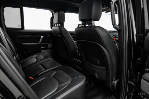 2024 Land Rover Defender 130 P400 X-Dynamic SE