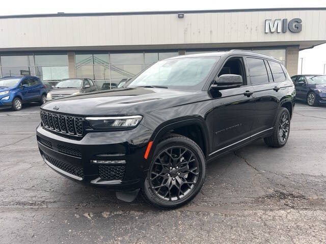 Used 2024 Jeep Grand Cherokee L Summit with VIN 1C4RJKEG9R8500095 for sale in Bellefontaine, OH