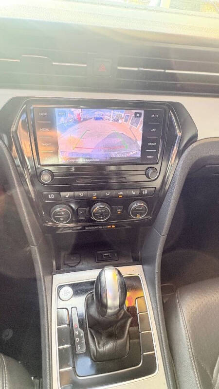 2021 Volkswagen Passat SE