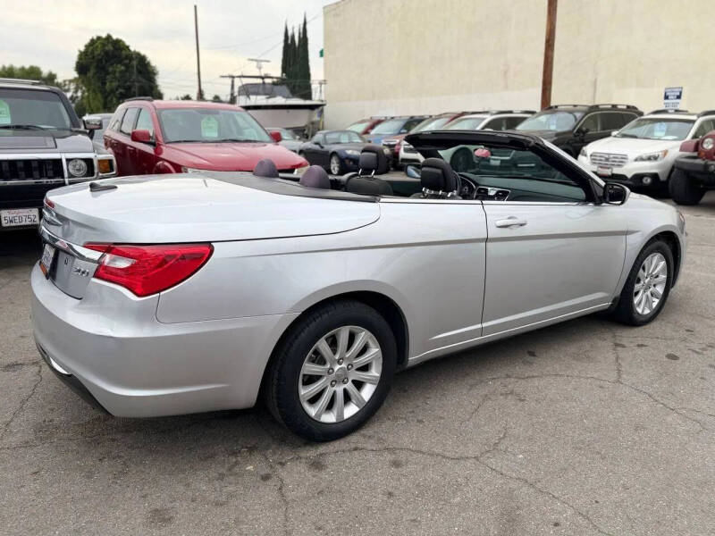2012 Chrysler 200 Touring