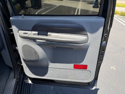 2004 Ford Excursion XLT