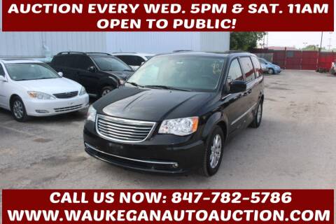 2015 Chrysler Town and Country for sale at Waukegan Auto Auction in Waukegan IL