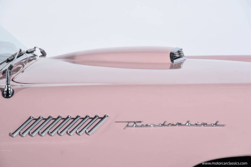 1957 Ford Thunderbird