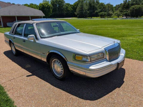 1995 Lincoln Town Car Signature