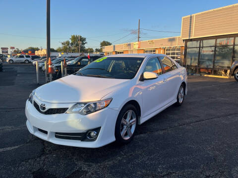2013 Toyota Camry for sale at North Chicago Car Sales Inc in Waukegan IL