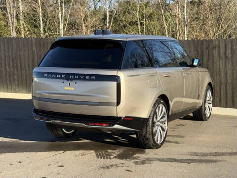 2025 Land Rover Range Rover P400 SE