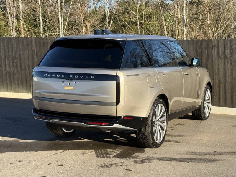 2025 Land Rover Range Rover P400 SE