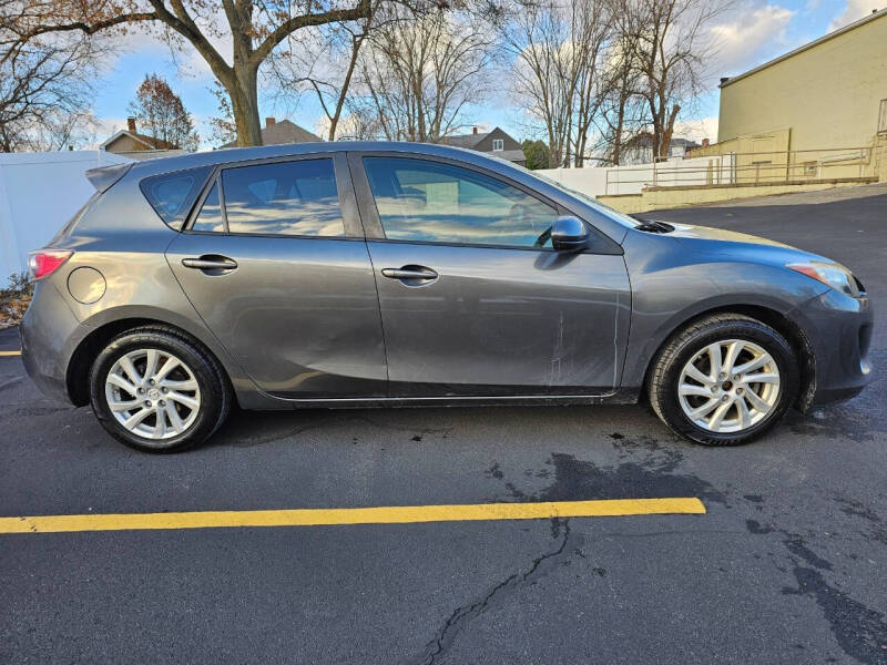 2012 Mazda MAZDA3 i Touring photo 11