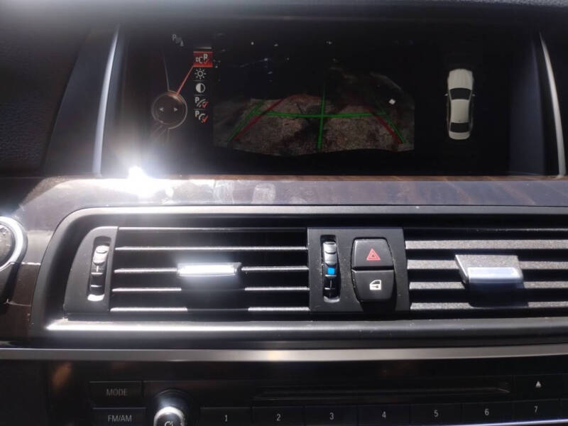 2016 BMW 5 Series 528i