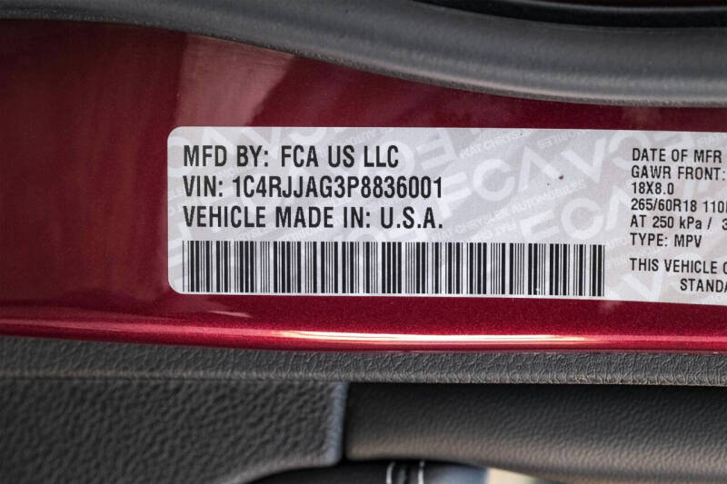 2023 Jeep Grand Cherokee L Laredo