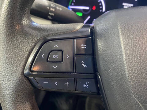 2023 Toyota Sienna LE 8-Passenger