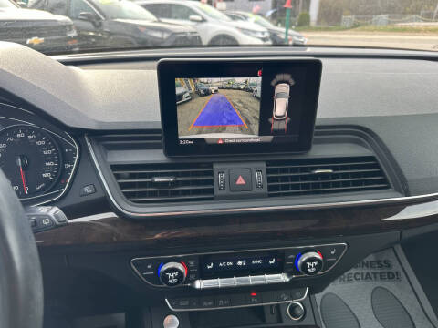 2020 Audi Q5 quattro Titanium Premium 45 TFSI