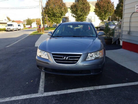 2009 Hyundai Sonata for sale at Roy's Auto Sales in Harrisburg PA