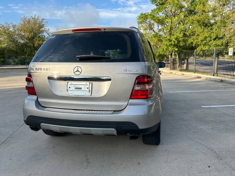 2008 Mercedes-Benz M-Class ML320 photo 11