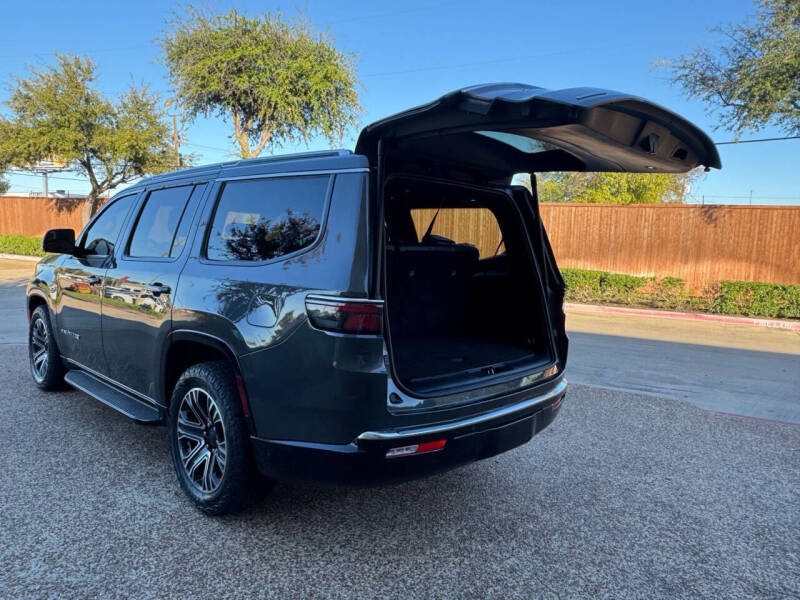 2022 Jeep Wagoneer Series III