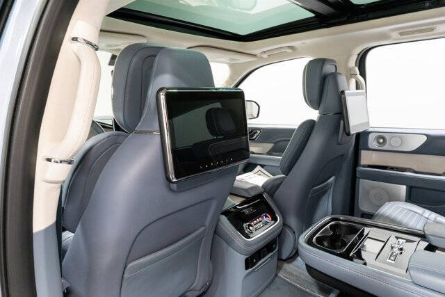 2019 Lincoln Navigator L Black Label