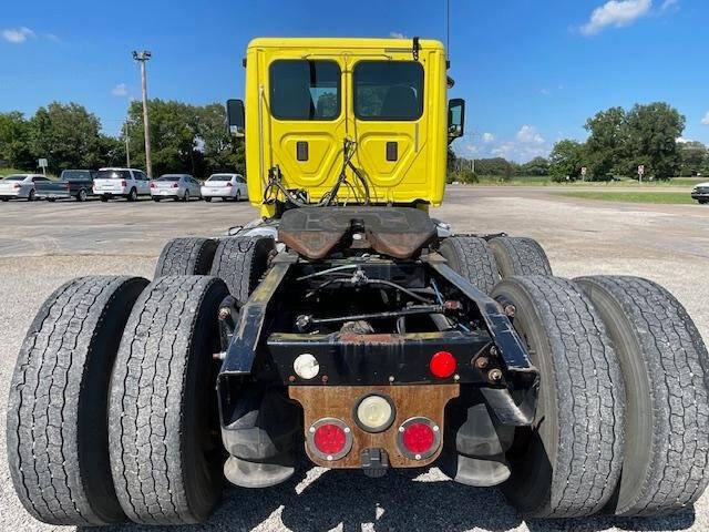 2016 Freightliner Cascadia