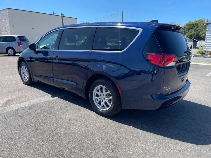 2017 Chrysler Pacifica Touring