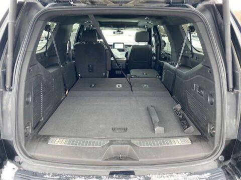 2022 Chevrolet Suburban RST