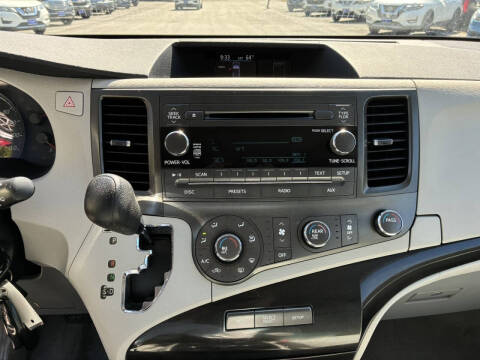 2011 Toyota Sienna