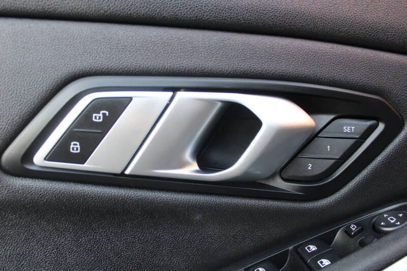 2021 BMW 3 Series 330i