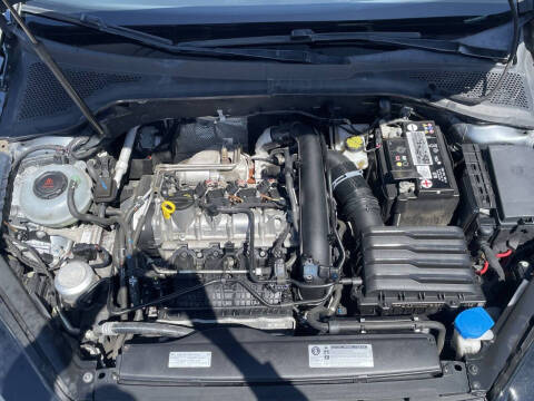2019 Volkswagen Golf S