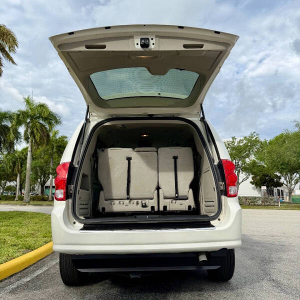 2013 Dodge Grand Caravan SE