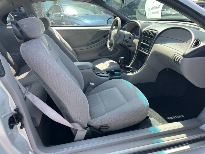 1999 Ford Mustang