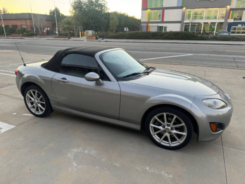 2010 Mazda MX-5 Miata Sport