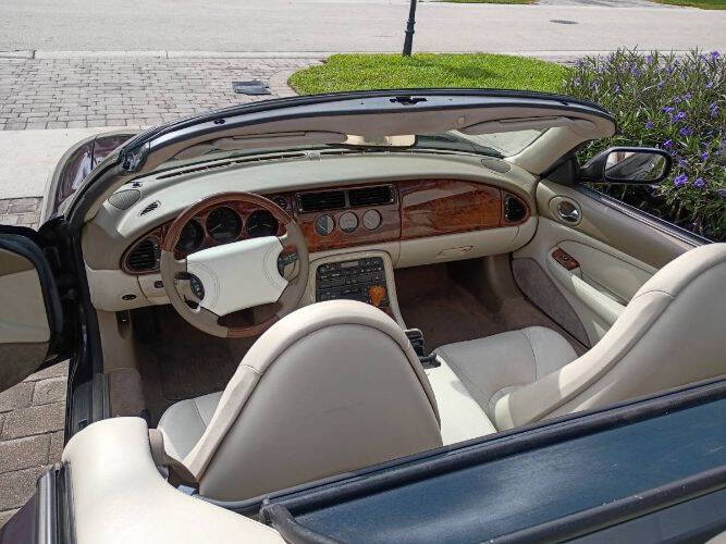 1998 Jaguar XK8