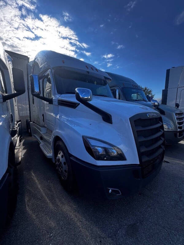 2020 Freightliner Cascadia