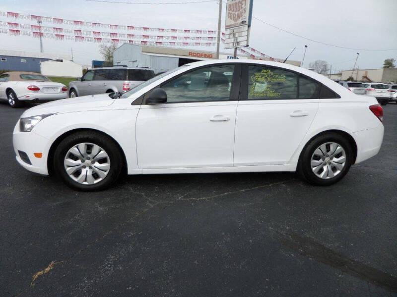 2013 Chevrolet Cruze LS photo 11