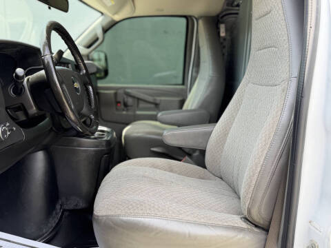 2020 Chevrolet Express 2500
