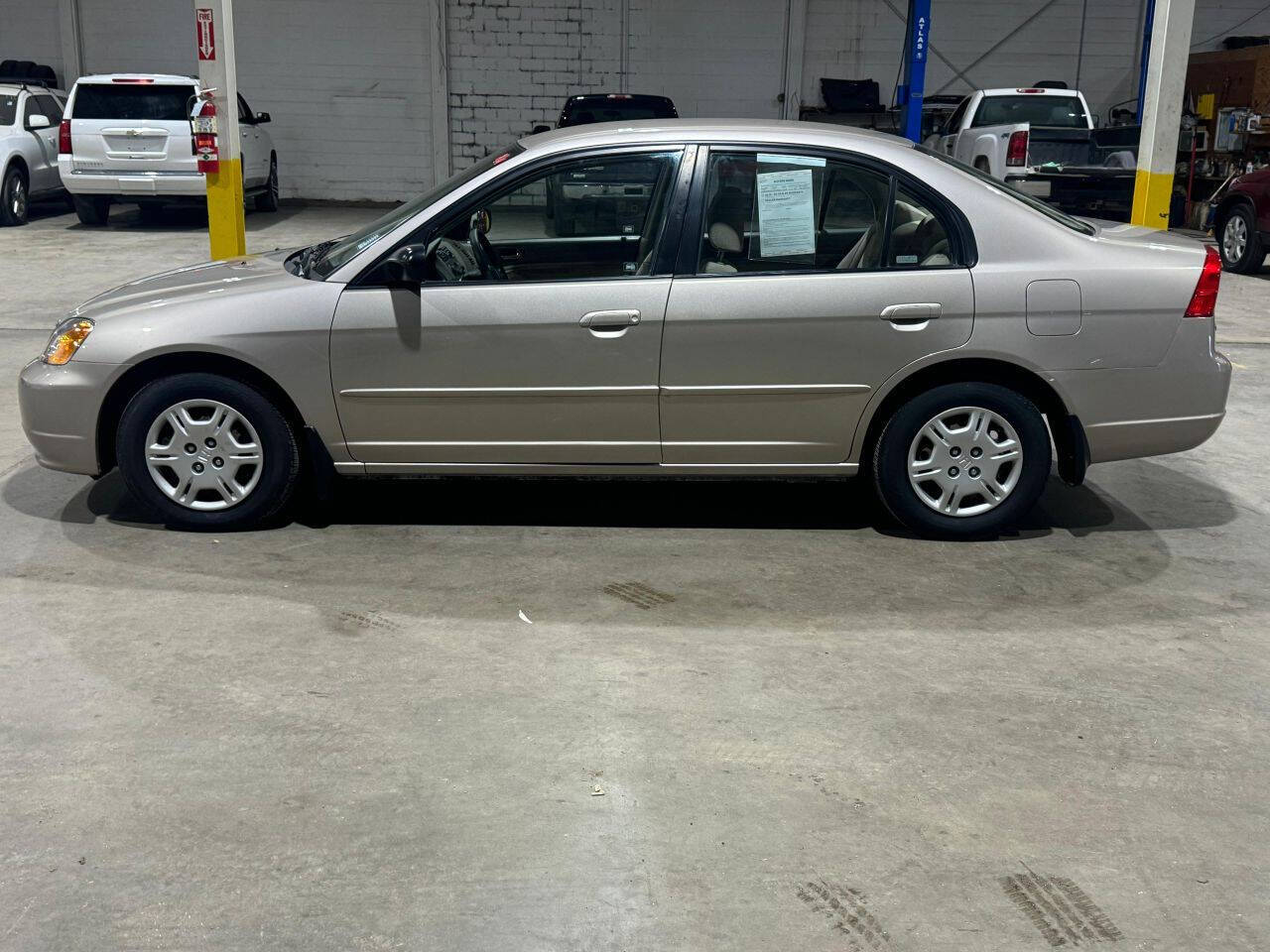 Silver 2002 Honda Civic LX LX 4dr Sedan 2