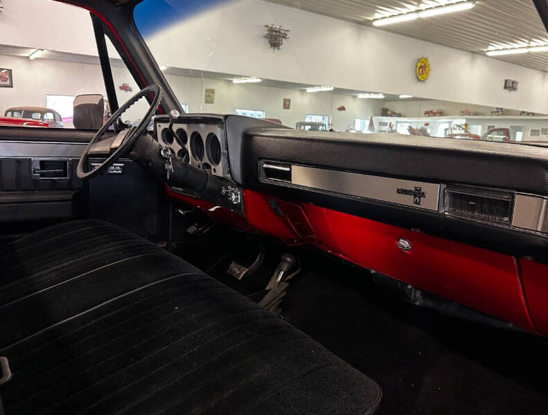 1987 Chevrolet R/V 10 Series V10 Silverado