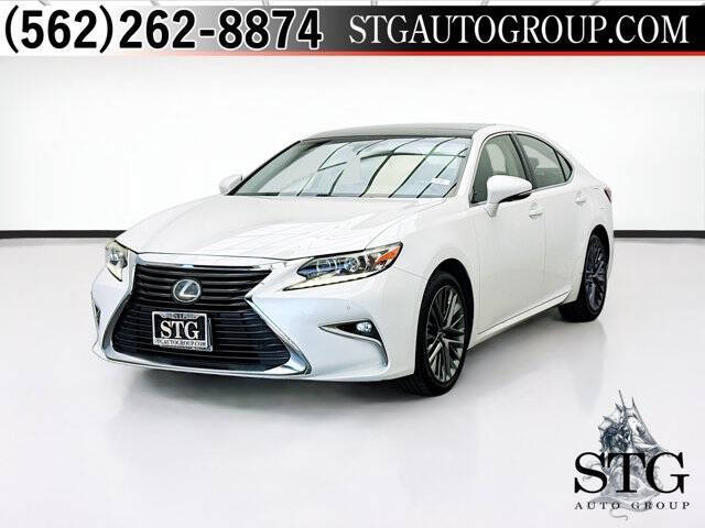 White 2016 Lexus ES 350 Base 4dr Sedan 1